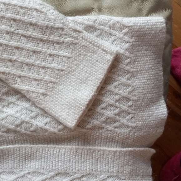 Suzy Shier Pretty 27% Mohair Wool Soft Nordic Cream Coloured Cardigan - Picture 4 of 9